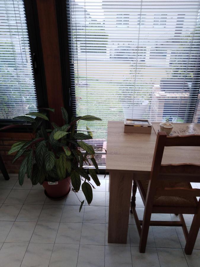 Chez Myla Chambre Avec Tv Ecran Plat Et Salle De Bain Privative 博格斯 外观 照片